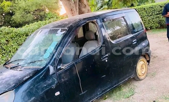 Acheter Occasion Voiture Toyota FunCargo Noir à Choma, Du sud Acheter Occasion Voiture Toyota FunCargo Noir à Choma, Du sud