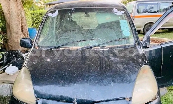 Acheter Occasion Voiture Toyota FunCargo Noir à Choma, Du sud Acheter Occasion Voiture Toyota FunCargo Noir à Choma, Du sud
