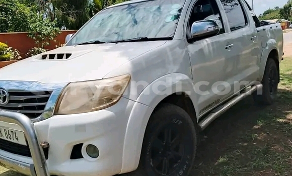 Acheter Occasion Voiture Toyota Hilux Blanc à Choma, Du sud Acheter Occasion Voiture Toyota Hilux Blanc à Choma, Du sud