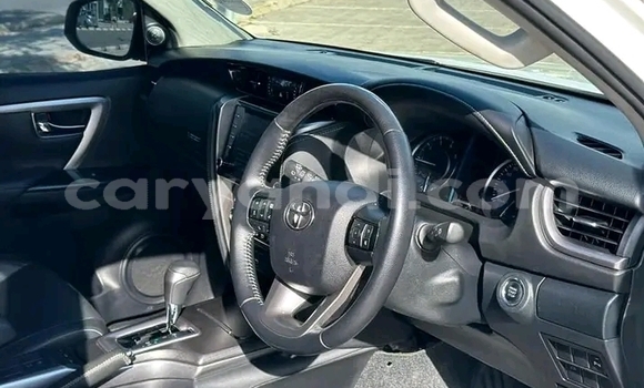 Buy Used Toyota Fortuner White Car in Choma in Southern