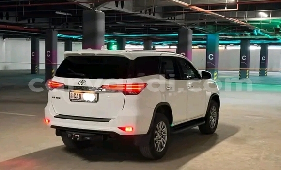 Acheter Occasion Voiture Toyota Fortuner Blanc à Choma, Du sud Acheter Occasion Voiture Toyota Fortuner Blanc à Choma, Du sud