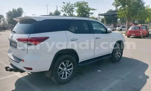 Acheter Occasion Voiture Toyota Fortuner Blanc à Choma, Du sud Acheter Occasion Voiture Toyota Fortuner Blanc à Choma, Du sud