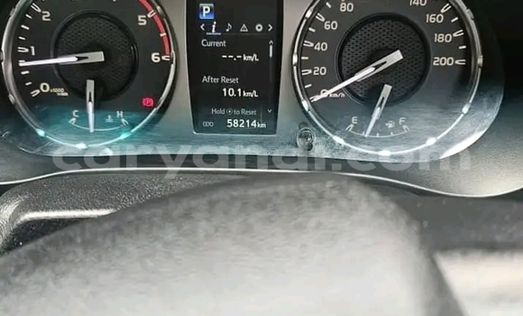 Acheter Occasion Voiture Toyota Hilux Blanc à Lusaka, Zambie Acheter Occasion Voiture Toyota Hilux Blanc à Lusaka, Zambie