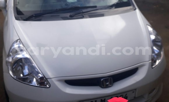 Buy Used Honda FIT White Car in Lusaka in Zambia Buy Used Honda FIT White Car in Lusaka in Zambia