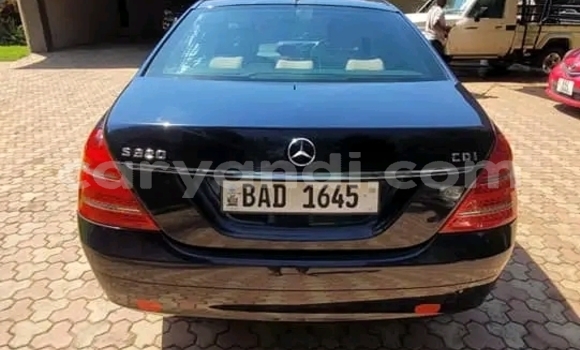 Acheter Occasion Voiture Mercedes-Benz E200 Noir à Lusaka, Zambie Acheter Occasion Voiture Mercedes-Benz E200 Noir à Lusaka, Zambie