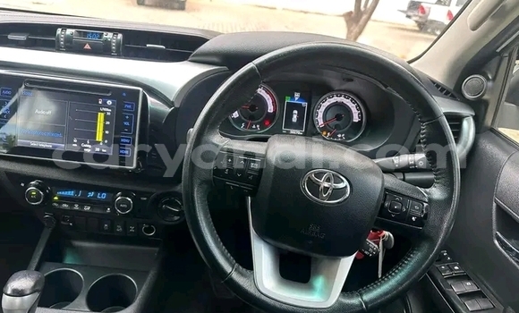 Buy Used Toyota Hilux White Car in Lusaka in Zambia Buy Used Toyota Hilux White Car in Lusaka in Zambia