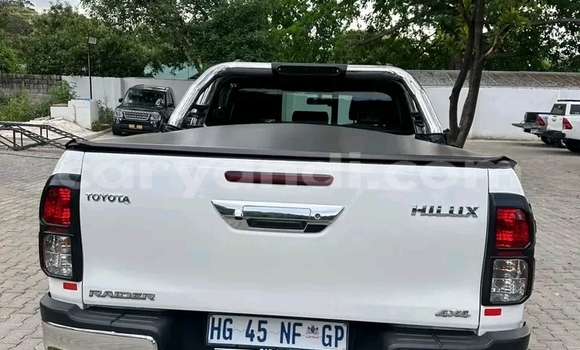 Buy Used Toyota Hilux White Car in Lusaka in Zambia Buy Used Toyota Hilux White Car in Lusaka in Zambia