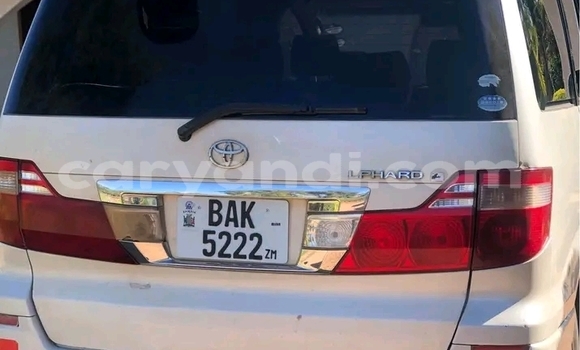 Acheter Occasion Voiture Toyota Alphard Blanc à Lusaka, Zambie Acheter Occasion Voiture Toyota Alphard Blanc à Lusaka, Zambie