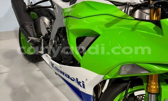 Nunua Ilio tumika Kawasaki Ninja Kijani Bike ndani ya Lusaka nchini Zambia Nunua Ilio tumika Kawasaki Ninja Kijani Bike ndani ya Lusaka nchini Zambia