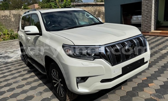 Buy New Landwind Forward White Car in Lusaka in Zambia Buy New Landwind Forward White Car in Lusaka in Zambia