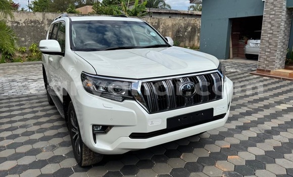 Buy New Landwind Forward White Car in Lusaka in Zambia Buy New Landwind Forward White Car in Lusaka in Zambia