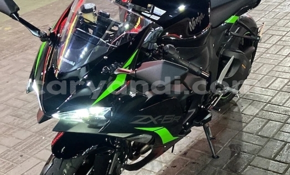Nunua Ilio tumika Kawasaki Ninja Beige Bike ndani ya Lusaka nchini Zambia Nunua Ilio tumika Kawasaki Ninja Beige Bike ndani ya Lusaka nchini Zambia