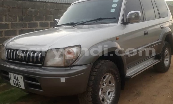 Acheter Occasion Voiture Toyota Prado Gris à Kitwe, Zambie