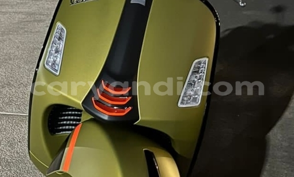 Buy Used Vespa GTS Beige Bike in Lusaka in Zambia