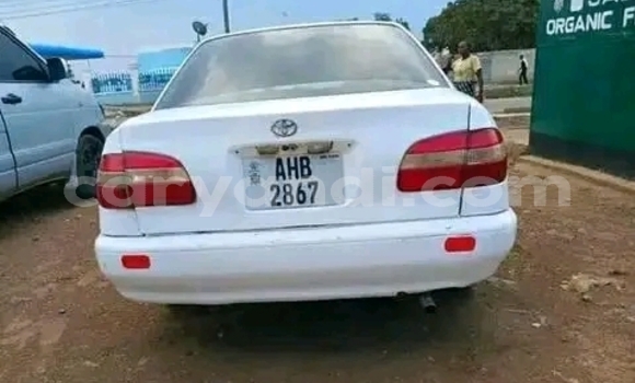 Acheter Occasion Voiture Toyota Corolla Blanc à Choma, Du sud Acheter Occasion Voiture Toyota Corolla Blanc à Choma, Du sud