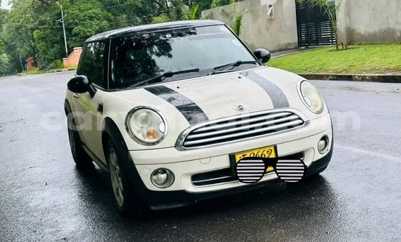 Buy Used Mini Cooper S clubman White Car in Import - Dubai in Zambia Buy Used Mini Cooper S clubman White Car in Import - Dubai in Zambia