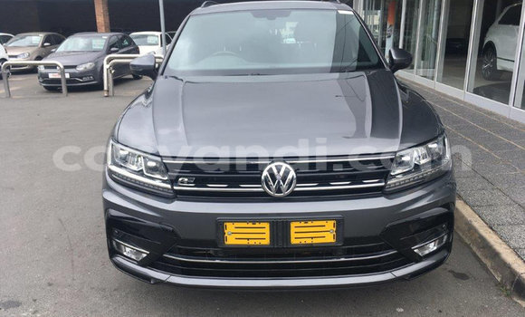 Acheter Occasion Voiture Volkswagen Tiguan Bleu à Solwezi, Nord-Ouest Acheter Occasion Voiture Volkswagen Tiguan Bleu à Solwezi, Nord-Ouest