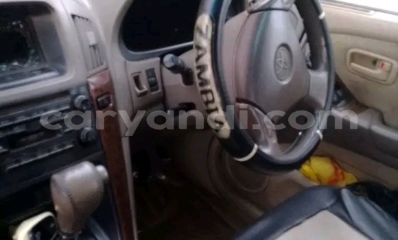 Acheter Occasion Voiture Toyota Harrier Blanc à Kalomo, Du sud Acheter Occasion Voiture Toyota Harrier Blanc à Kalomo, Du sud