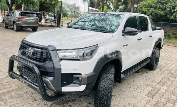 Tenga Tsaru Toyota Hilux Chena Mota in Lusaka in Zambia Tenga Tsaru Toyota Hilux Chena Mota in Lusaka in Zambia