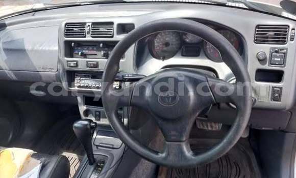 Tenga Tsaru Toyota RAV4 Zvimwe Mota in Lusaka in Zambia
