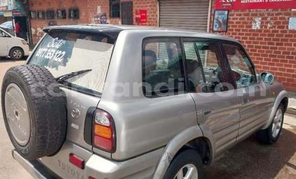Acheter Occasion Voiture Toyota RAV4 Autre à Lusaka, Zambie Acheter Occasion Voiture Toyota RAV4 Autre à Lusaka, Zambie