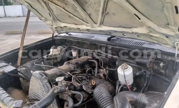 Buy Used Toyota Hilux White Car in Choma in Southern Buy Used Toyota Hilux White Car in Choma in Southern