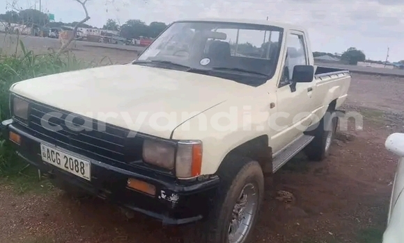 Buy Used Toyota Hilux White Car in Choma in Southern Buy Used Toyota Hilux White Car in Choma in Southern