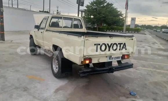 Buy Used Toyota Hilux White Car in Choma in Southern Buy Used Toyota Hilux White Car in Choma in Southern