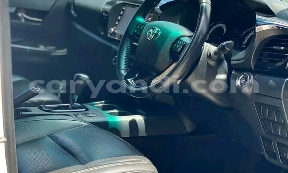 Buy Used Toyota Hilux White Car in Kafue in Lusaka Buy Used Toyota Hilux White Car in Kafue in Lusaka