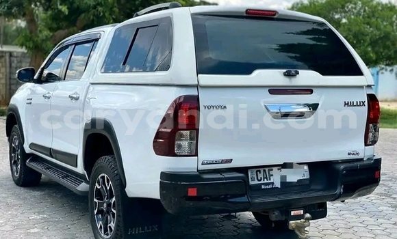 Buy Used Toyota Hilux White Car in Kafue in Lusaka Buy Used Toyota Hilux White Car in Kafue in Lusaka