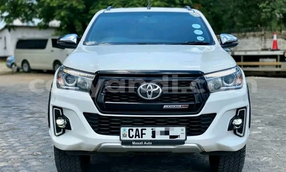 Buy Used Toyota Hilux White Car in Kafue in Lusaka Buy Used Toyota Hilux White Car in Kafue in Lusaka
