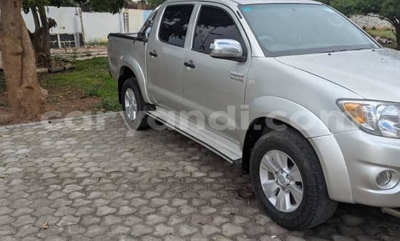 Tenga Tsaru Toyota Hilux Zvimwe Mota in Lusaka in Zambia Tenga Tsaru Toyota Hilux Zvimwe Mota in Lusaka in Zambia