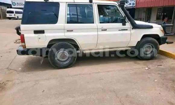 Tenga Tsaru Toyota Land Cruiser Zvimwe Mota in Lusaka in Zambia Tenga Tsaru Toyota Land Cruiser Zvimwe Mota in Lusaka in Zambia