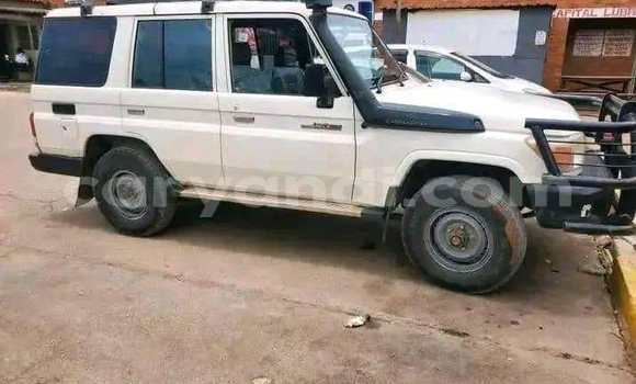 Tenga Tsaru Toyota Land Cruiser Zvimwe Mota in Lusaka in Zambia Tenga Tsaru Toyota Land Cruiser Zvimwe Mota in Lusaka in Zambia