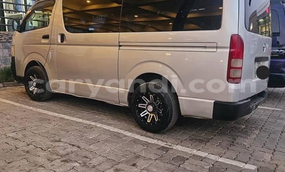 Tenga Tsaru Toyota Hiace Zvimwe Mota in Lusaka in Zambia Tenga Tsaru Toyota Hiace Zvimwe Mota in Lusaka in Zambia