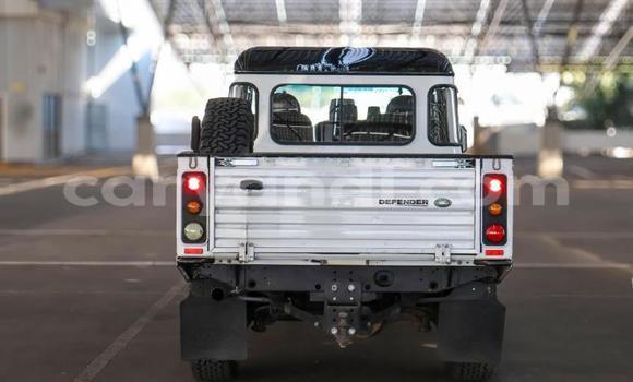 Buy Used Land Rover Defender White Car in Livingstone in Zambia Buy Used Land Rover Defender White Car in Livingstone in Zambia