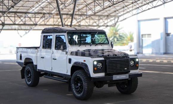 Buy Used Land Rover Defender White Car in Livingstone in Zambia Buy Used Land Rover Defender White Car in Livingstone in Zambia