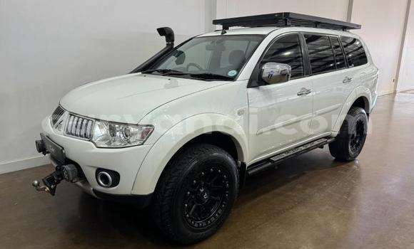 Buy Used Mitsubishi Pajero White Car in Livingstone in Zambia