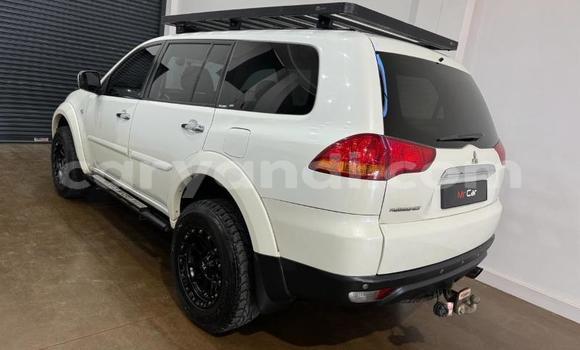 Buy Used Mitsubishi Pajero White Car in Livingstone in Zambia Buy Used Mitsubishi Pajero White Car in Livingstone in Zambia