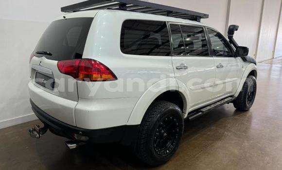 Buy Used Mitsubishi Pajero White Car in Livingstone in Zambia Buy Used Mitsubishi Pajero White Car in Livingstone in Zambia