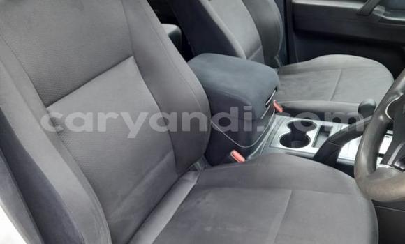 Acheter Occasion Voiture Mitsubishi Pajero Blanc à Livingstone, Zambie Acheter Occasion Voiture Mitsubishi Pajero Blanc à Livingstone, Zambie