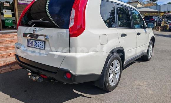 Acheter Occasion Voiture Nissan X–Trail Blanc à Livingstone, Zambie Acheter Occasion Voiture Nissan X–Trail Blanc à Livingstone, Zambie