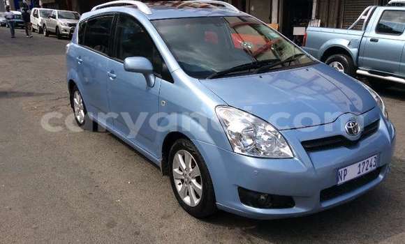 Tenga Tsaru Toyota Verso Bhuruu Mota in Livingstone in Zambia