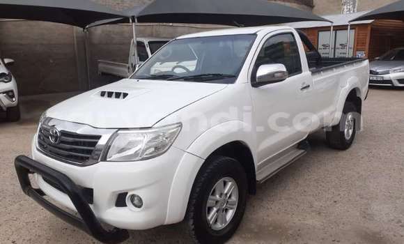 Acheter Occasion Voiture Toyota Hilux Blanc à Livingstone, Zambie Acheter Occasion Voiture Toyota Hilux Blanc à Livingstone, Zambie