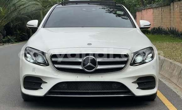 Acheter Occasion Voiture Mercedes-Benz E200 Autre à Lusaka, Zambie Acheter Occasion Voiture Mercedes-Benz E200 Autre à Lusaka, Zambie