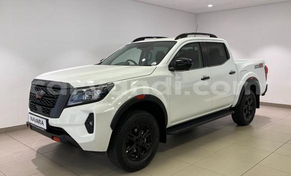 Acheter Occasion Voiture Nissan Navara Blanc à Lusaka, Zambie