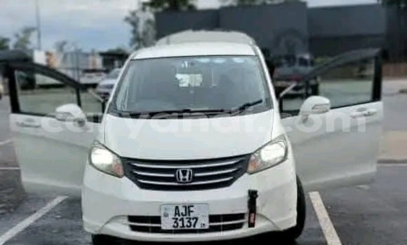 Buy Used Honda Freed White Car in Lusaka in Zambia