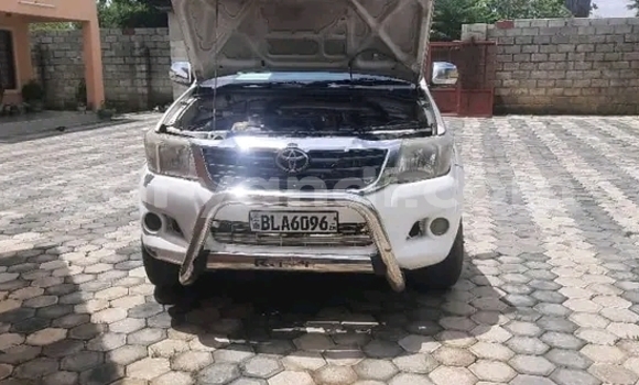 Acheter Occasion Voiture Toyota Hilux Blanc à Lusaka, Zambie Acheter Occasion Voiture Toyota Hilux Blanc à Lusaka, Zambie