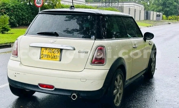 Acheter Occasion Voiture Mini Cooper S clubman Blanc à Lusaka, Zambie Acheter Occasion Voiture Mini Cooper S clubman Blanc à Lusaka, Zambie