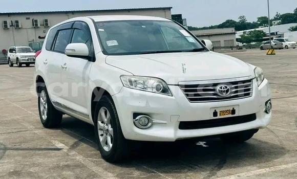 Acheter Occasion Voiture Toyota Vanguard Blanc à Lusaka, Zambie Acheter Occasion Voiture Toyota Vanguard Blanc à Lusaka, Zambie